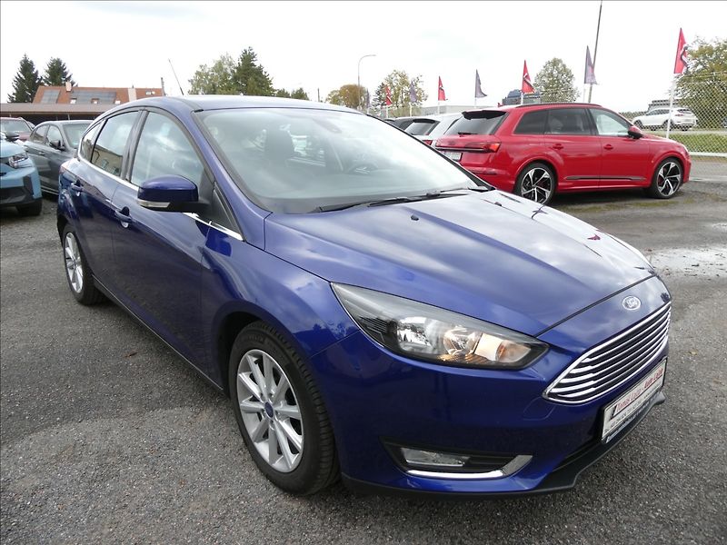Ford Focus 1,5 110kW 1.MAJITEL, SERVISKA - fotka 1 z 48