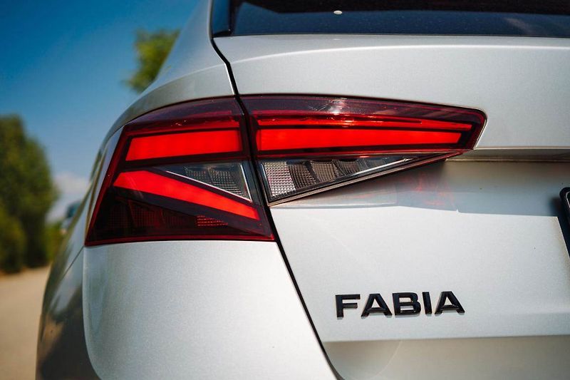 Škoda Fabia (2025) 1.5 TSI, Monte Carlo, FullLed - fotka 13 z 27
