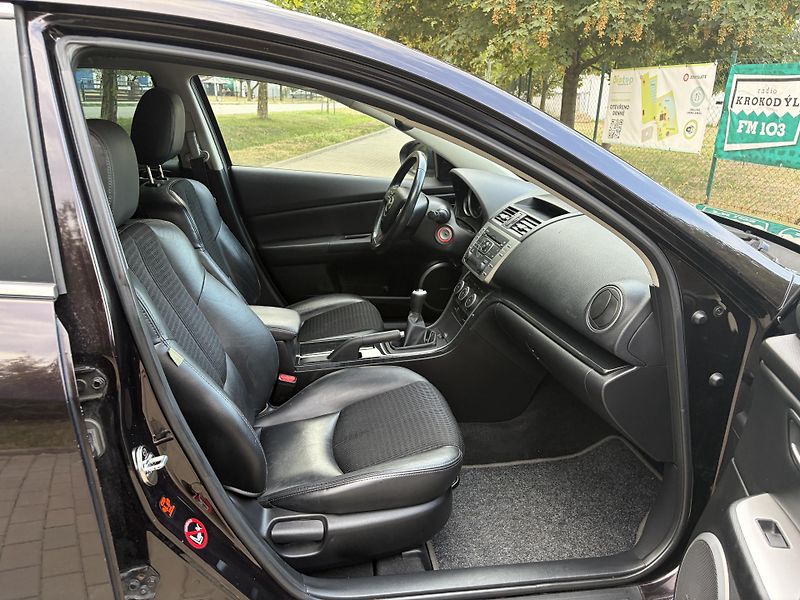 Mazda 6 2.5 Dynamic - fotka 21 z 31