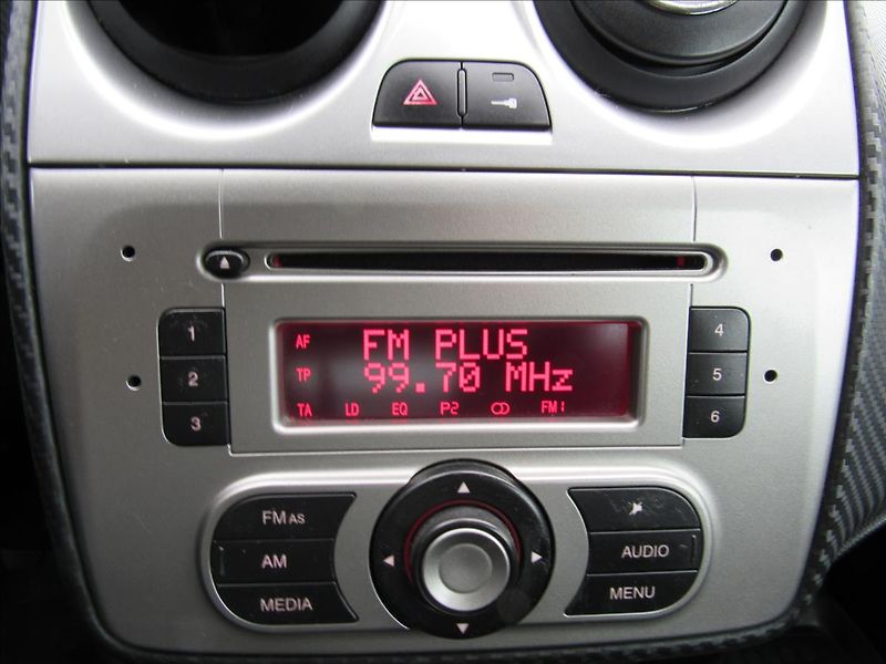 Alfa Romeo MiTo 1,4 Turbo 99kW - fotka 16 z 30