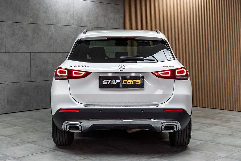 Mercedes-Benz GLA 200d 4MATIC*KEYLESS*ČR 1.MAJ* - fotka 5 z 46