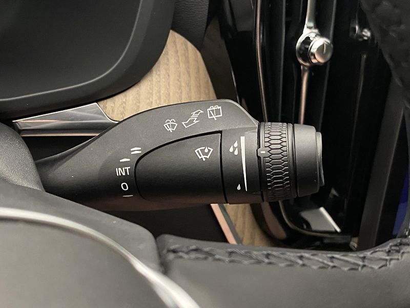 Volvo XC60 T6 AWD RECHARGE DARK PLUS CZ - fotka 23 z 67