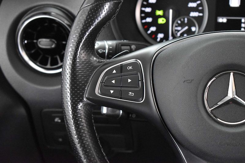 Mercedes-Benz Vito 119 CDi 4x4*LONG*8.MÍST*DPH*ČR - fotka 19 z 39