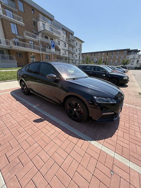 Škoda Octavia (2024) Škoda Octavia RS iV 180 kW - fotka 3 z 11