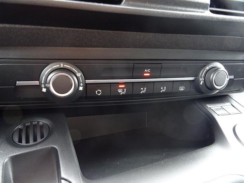 Peugeot Rifter ALLURE BlueHDi 100 MAN6 - fotka 27 z 32