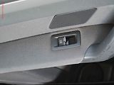 Volkswagen Touran (2004) 1.9TDi, DSG - náhled 12
