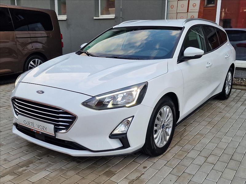 Ford Focus 1.5TDCi 88kW Titanium,ČR,1.Maj - fotka 5 z 48