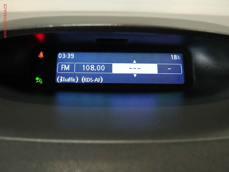 Renault Mégane (2010) 1.5 dCi, autoAC, temp - fotka 14 z 19