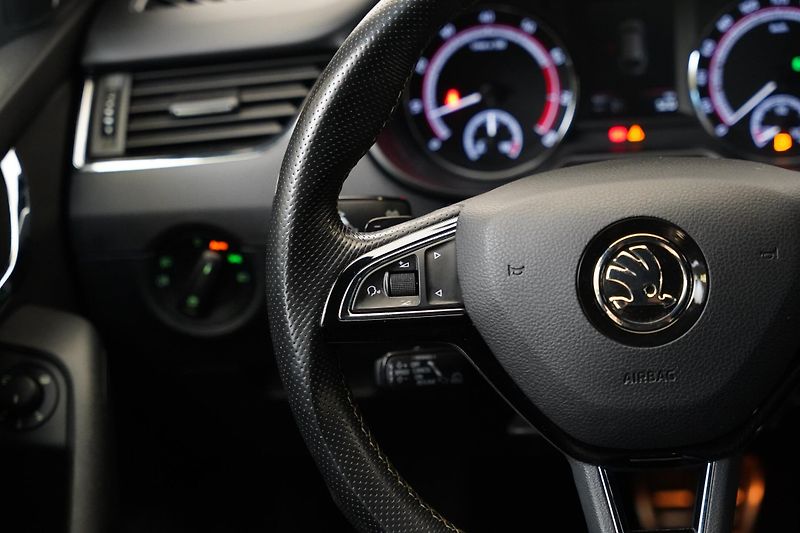 Škoda Octavia - fotka 16 z 28