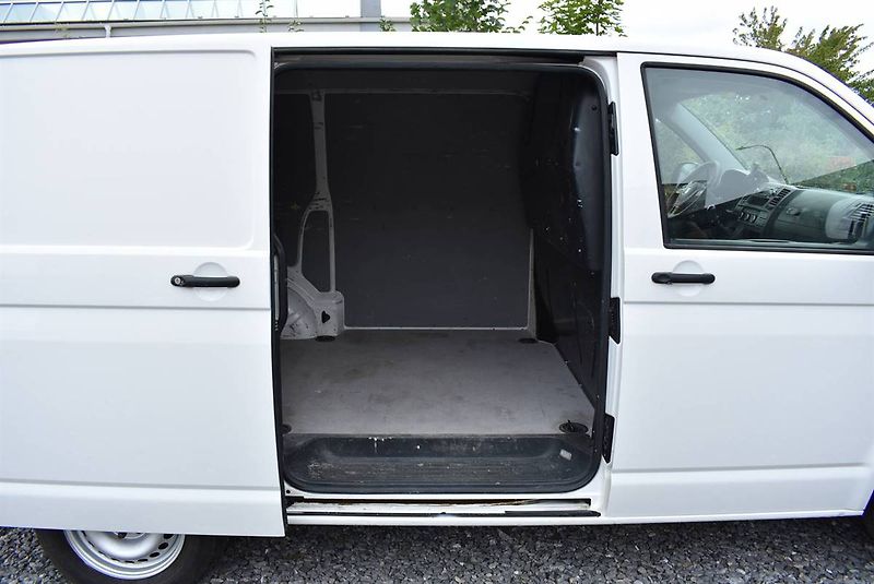 Volkswagen Transporter 2,0 TDI AC,ODPOČET, SERVIS! - fotka 13 z 15