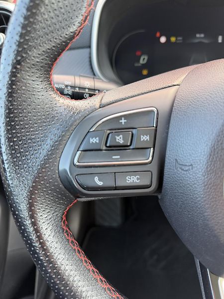 MG ZS EV 130kW 51kWh LUXURY DPH - fotka 10 z 28