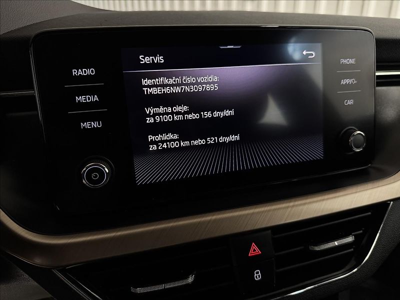 Škoda Scala 1.0TGI STYLE ACC 2XKOLA LED - fotka 21 z 37