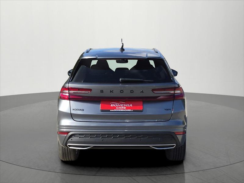 Škoda Kodiaq 2,0 TDI Sportline 4x4 DSG ČR - fotka 6 z 30