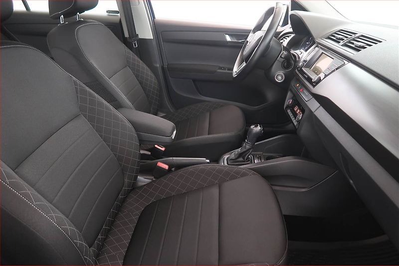 Škoda Fabia (2017) Style 1.0 TSI, Automat - fotka 9 z 18