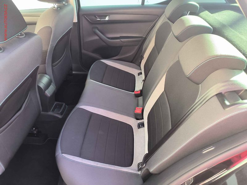 Škoda Fabia (2016) 1.0 MPi, Joy, navi - fotka 10 z 21