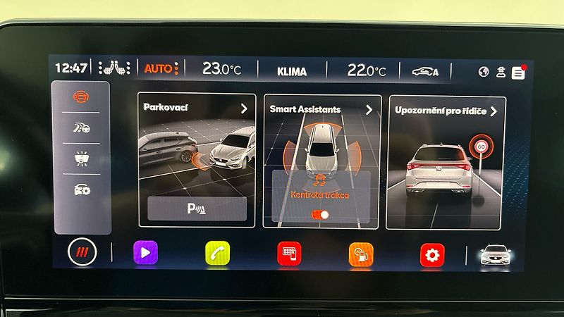 Seat Leon 2.0 TDI DSG FR Sportstourer - fotka 25 z 27