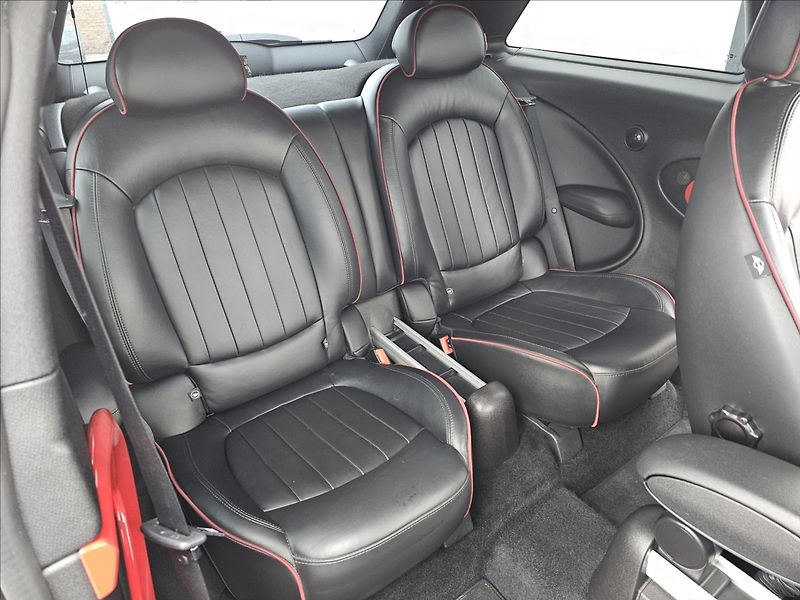 Mini Paceman 1,6 R61 4X4 Works ALL4 - fotka 30 z 36