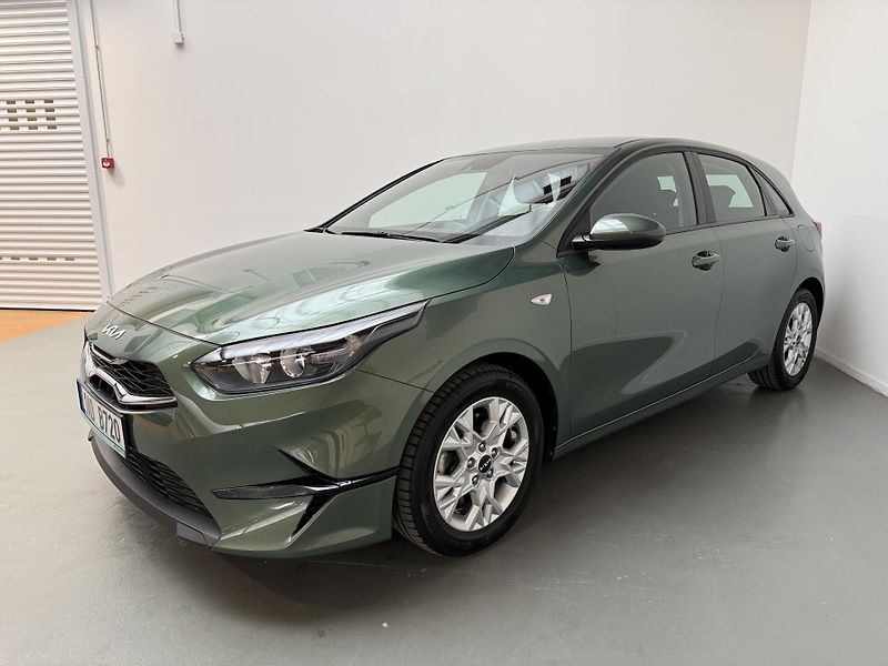 Kia Ceed 1.5 T-GDI 118kW Spin DCT - fotka 2 z 12