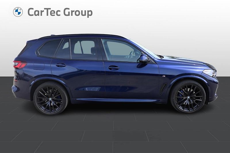 BMW X5 xDrive30d - fotka 6 z 17