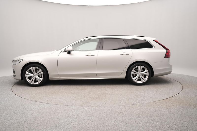 Volvo V90 B4 MOMENTUM AUT - fotka 7 z 45