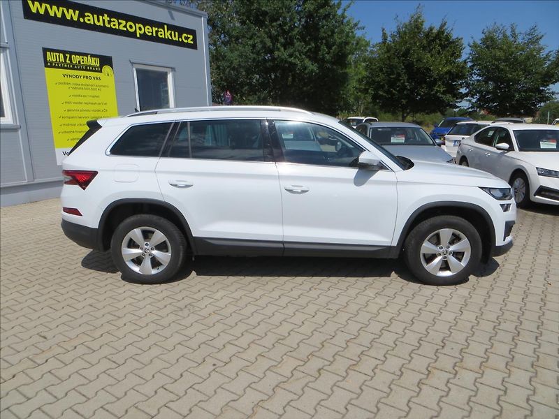 Škoda Kodiaq 2,0 TSI 140kW DSG 4x4 Style - fotka 9 z 28