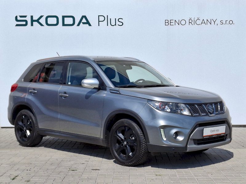 Suzuki Vitara (2017) Automat 4x4 1,4i 103kW - fotka 9 z 33