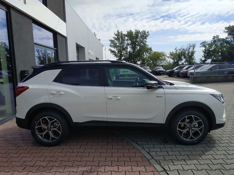 KGM Korando 1.5T, ELEG.,2WD, AT, SKLADEM - fotka 4 z 30