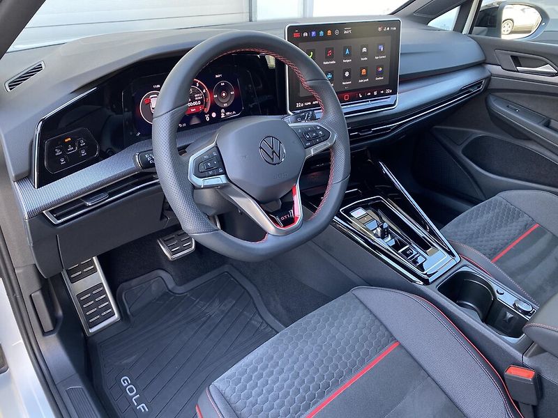 Volkswagen Golf 2,0 TSI 224 kW DSG Clubsport - fotka 7 z 29