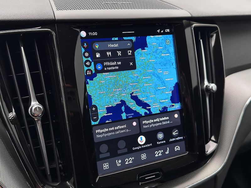 Volvo XC60 B5 AWD PLUS DARK CZ  - fotka 33 z 50