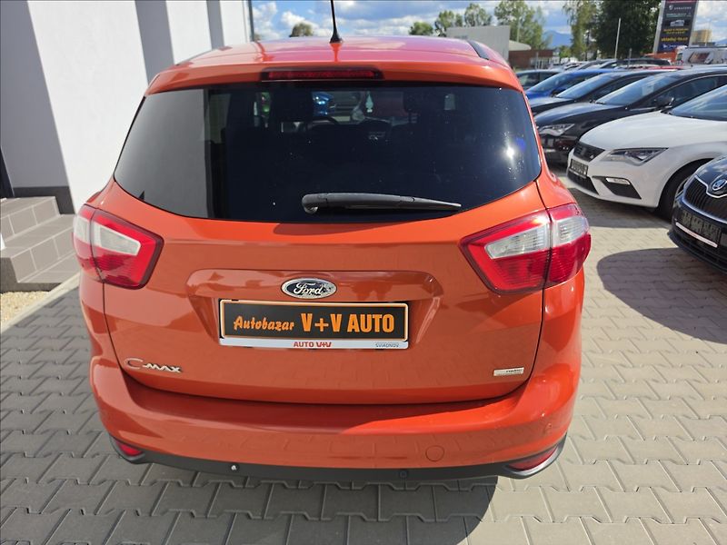 Ford C-MAX 1,6 1 110KW Titanium - fotka 7 z 40
