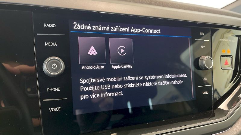 Volkswagen Taigo (2025) R-Line 1,0TSI 85kW - fotka 22 z 24