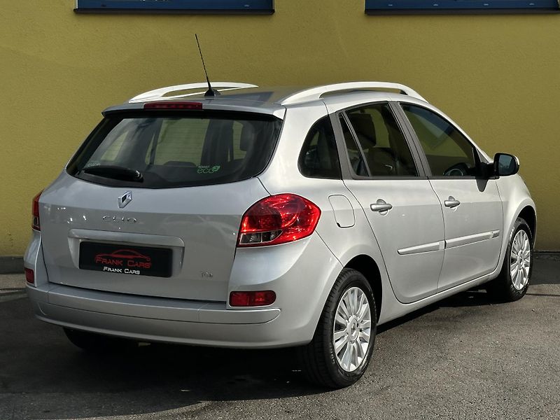 Renault Clio (2011) KOMBI 1.2 16V/76kW * 1.Maj.    - fotka 4 z 33