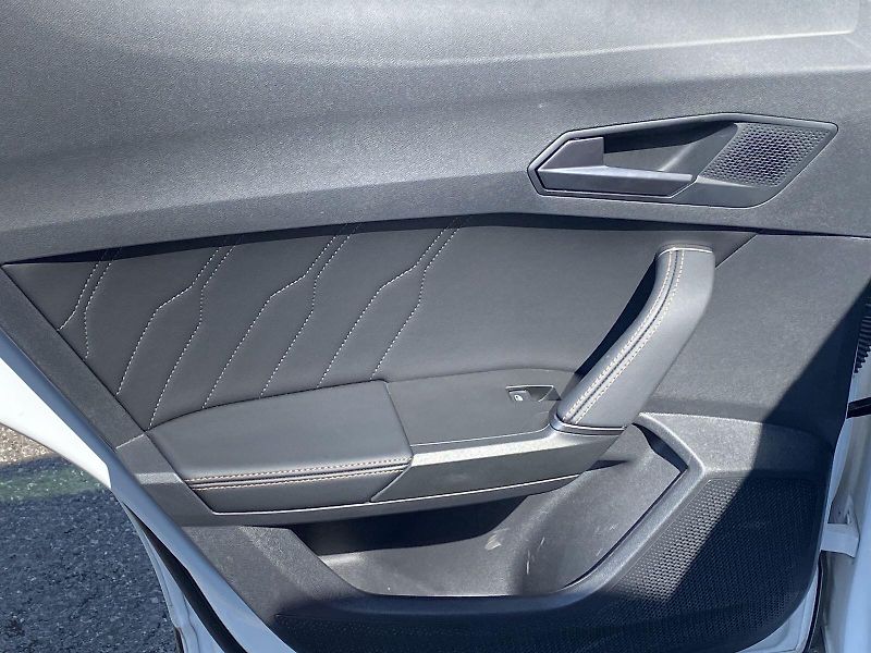 Cupra Formentor (2024) 1.5 TSI DSG - fotka 33 z 40