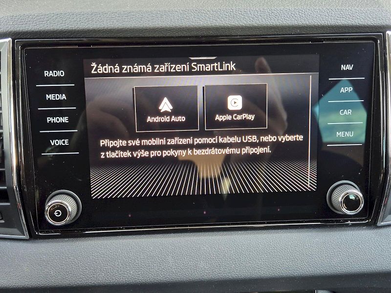 Škoda Karoq (2025) Top Selection 1.5 TSI 110 kW 7 - fotka 26 z 39
