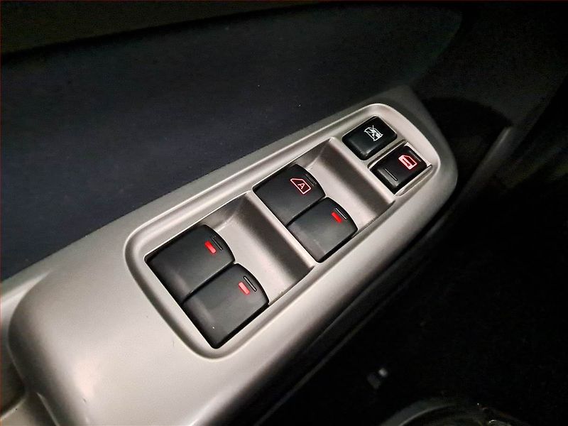Subaru Forester (2009) 2.5 XT, 4X4, Automat - fotka 17 z 20