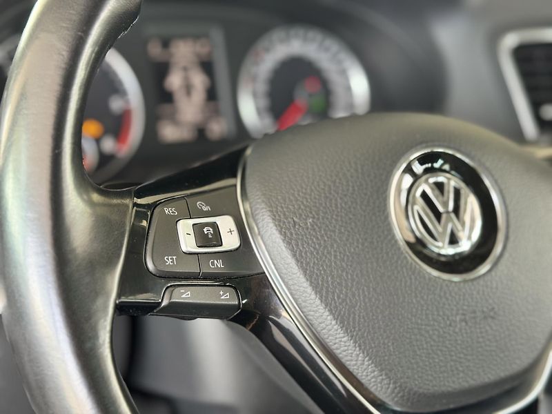 Volkswagen Sharan 2,0TDI 110kW*DSG*Tažné*DPH - fotka 26 z 40