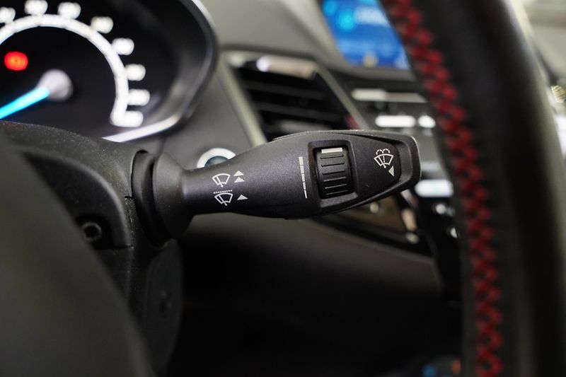 Ford Fiesta - fotka 15 z 27