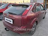 Ford Focus (2004) 1.6 i, autoAC, tažné - náhled 1