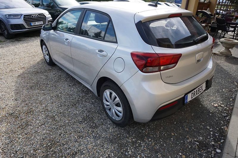 Kia Rio (2021) 1,2 1MAJ NOVÉ V ČR - fotka 7 z 28