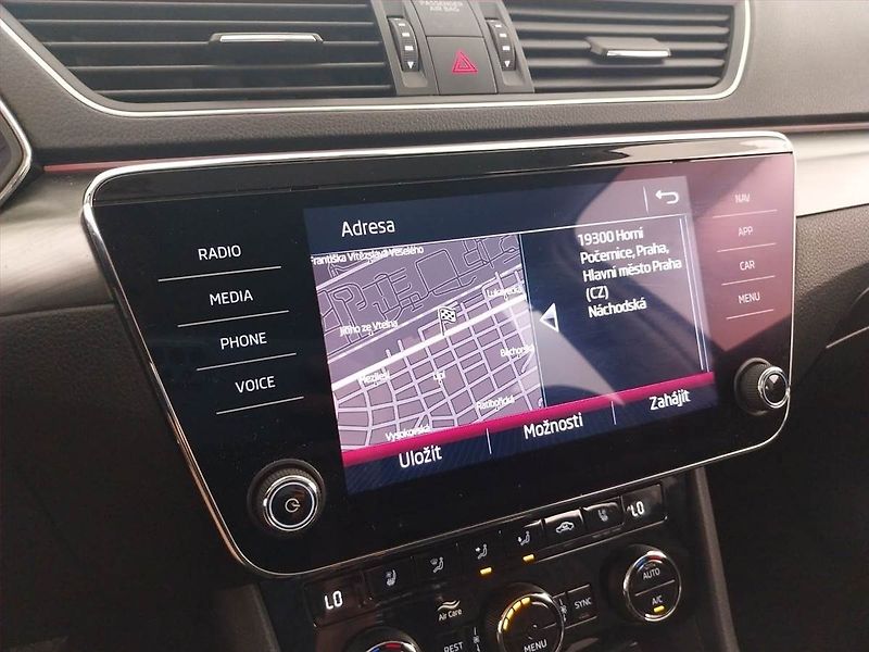 Škoda Superb (2019) Style 2.0 TDI, Serv.kniha - fotka 13 z 23