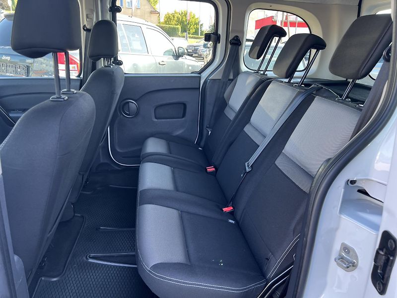 Renault Kangoo 1.5dCi 1.MAJ ČR DPH - fotka 21 z 40