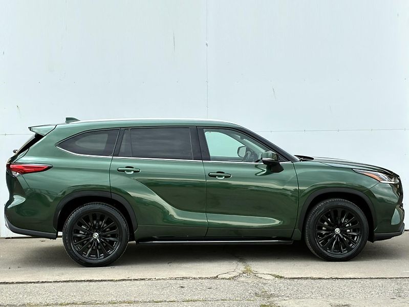 Toyota Highlander 2.5 HSD e-CVT AWD Executive Sk - fotka 3 z 27