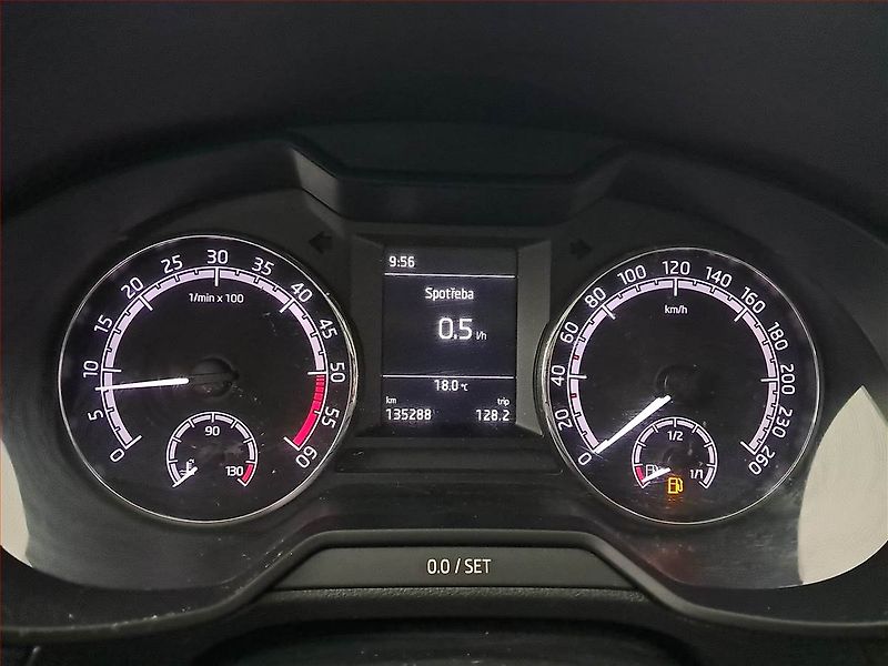 Škoda Octavia (2018) Ambition 1.6 TDI, Serv.kniha - fotka 11 z 17
