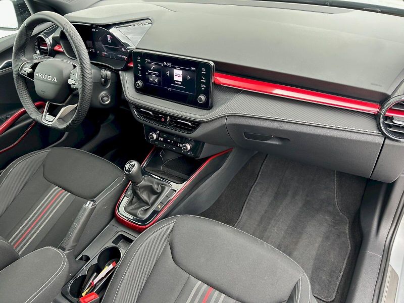 Škoda Fabia (2025) Monte Carlo 1.0 TSI 85 kW - fotka 16 z 31