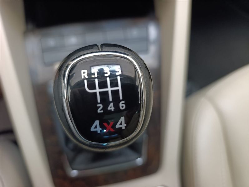 Škoda Octavia 1,6 TDi 4x4 Navi,Kůže,Aut.klim - fotka 32 z 36