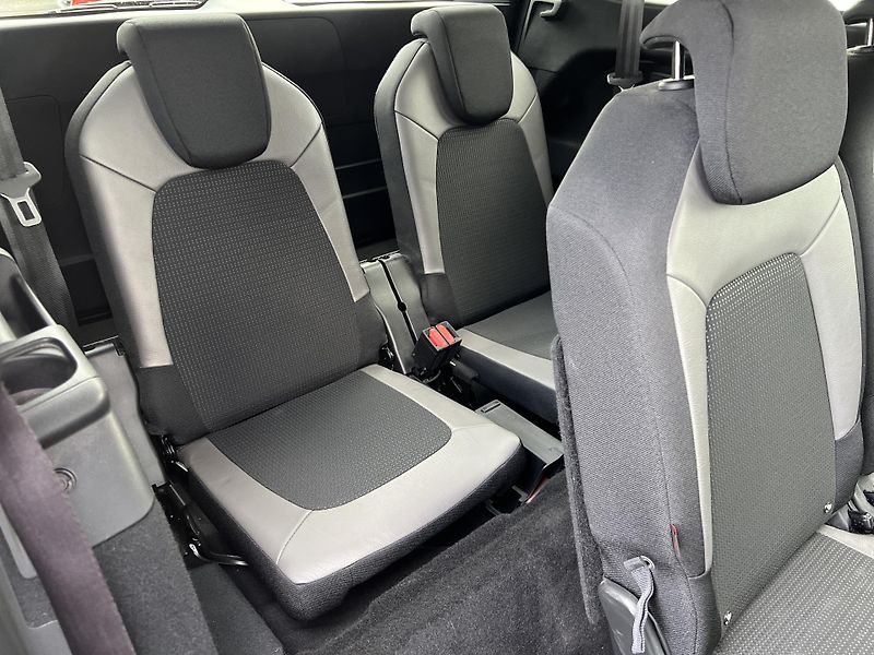 Citroën Grand C4 Picasso 2.0HDi 7MÍST KAMERA KLIMA ČR - fotka 30 z 49