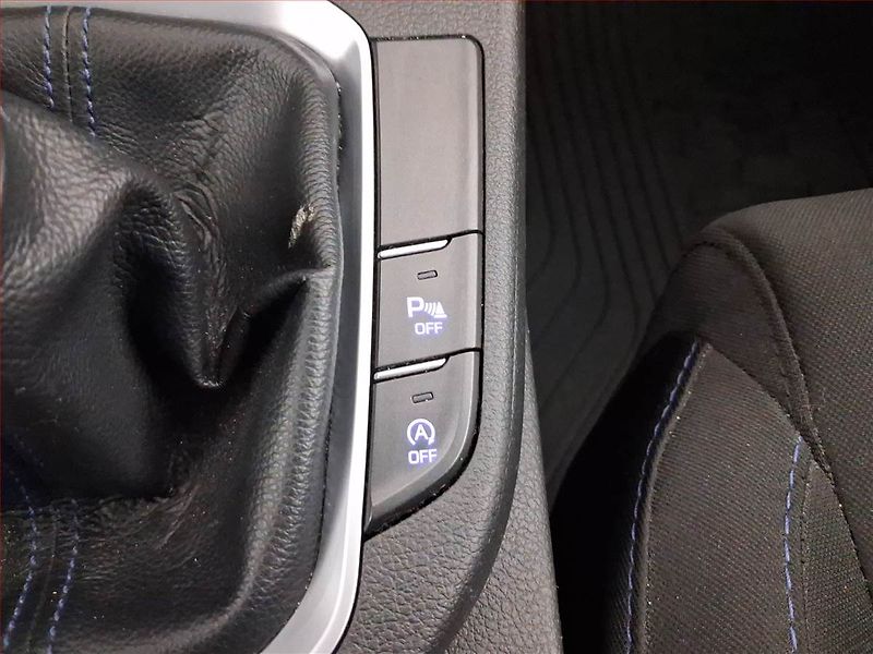 Hyundai i30 (2018) 1.0 T-GDI, Serv.kniha - fotka 20 z 21
