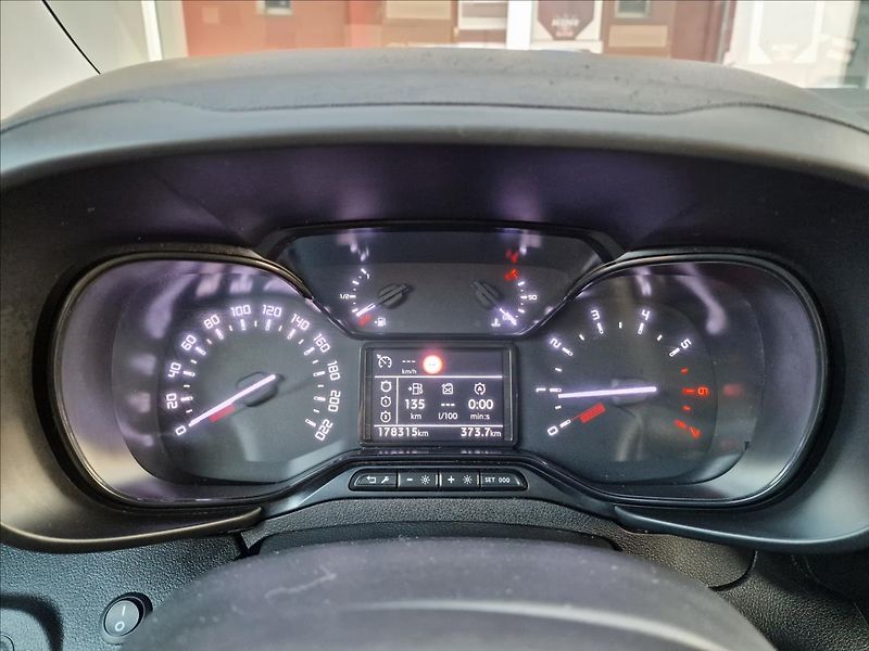 Citroën Berlingo 1.5 BlueHDi S&S M PROFI+ Feel - fotka 23 z 50
