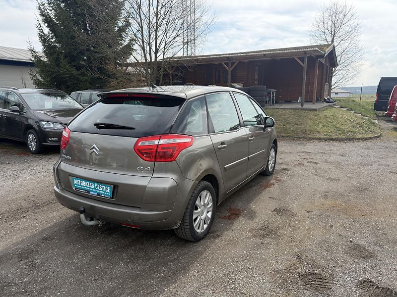 Citroën C4 Picasso 1.8i 16V - fotka 6 z 23
