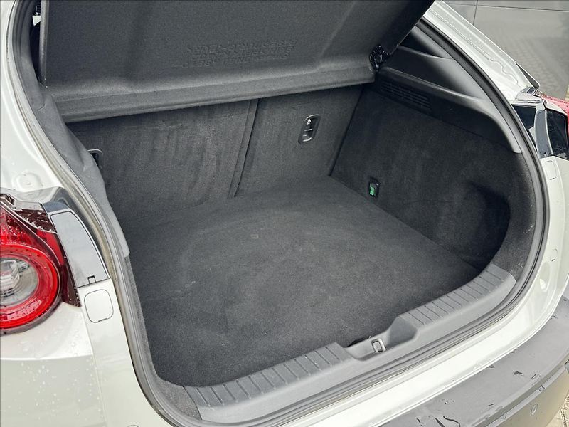 Mazda MX-30 e-Skyactiv Drive SOH 95% - fotka 15 z 28